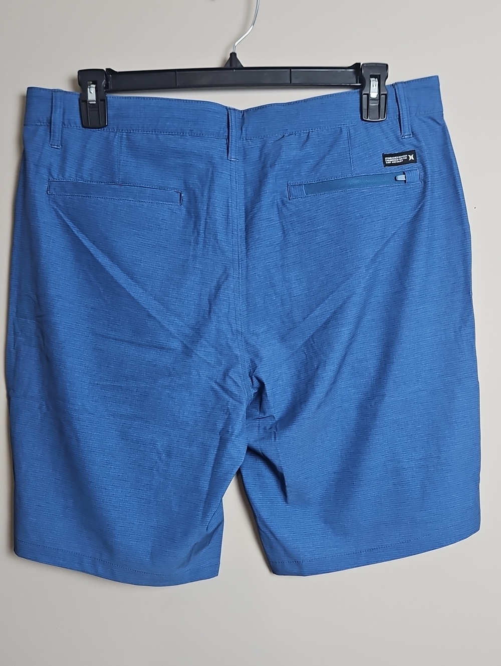 Hurley Mens Hybrid Stretch Walkshorts: Color-Sea View: Size-36 W/9.75 Inseam - Picture 3 of 16